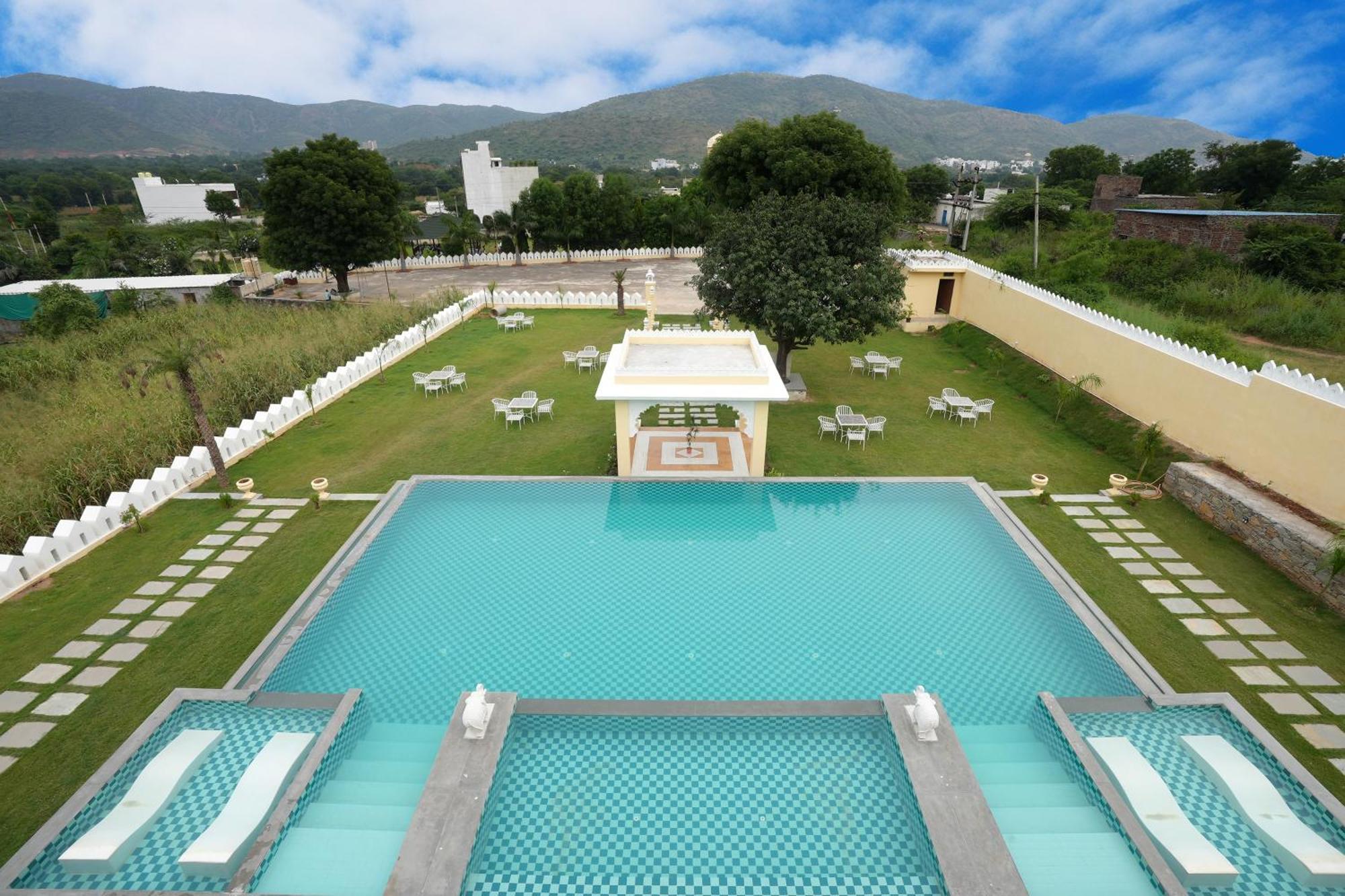 Maangarh Resorts Udaipur Exterior foto